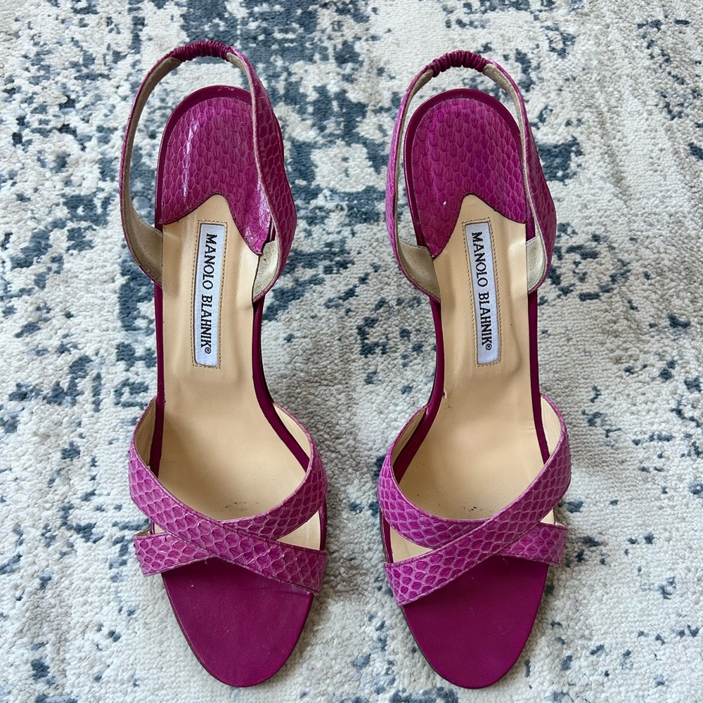 Pink Croc Manolo Blahnik Heels - fits like size 9